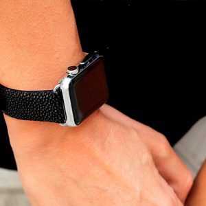 darksecret-black-tingray-leather-apple-watch-band