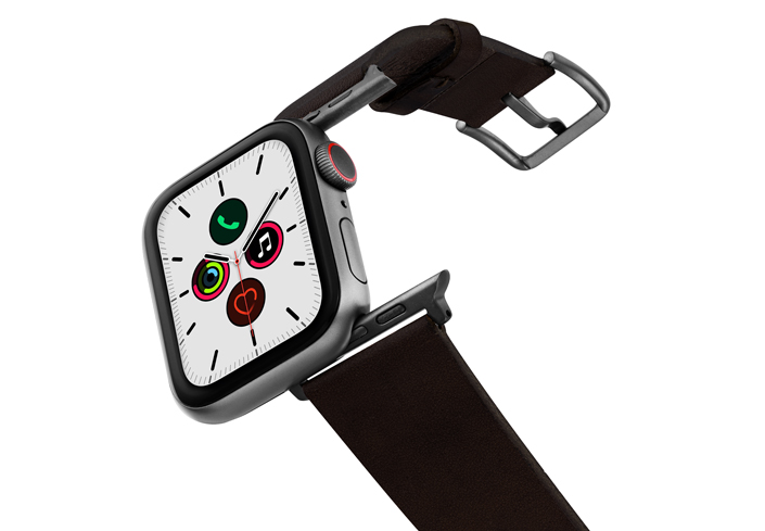 Cassel-Apple-watch-genuine-black-leather-band-on-air-space-grey-adapters