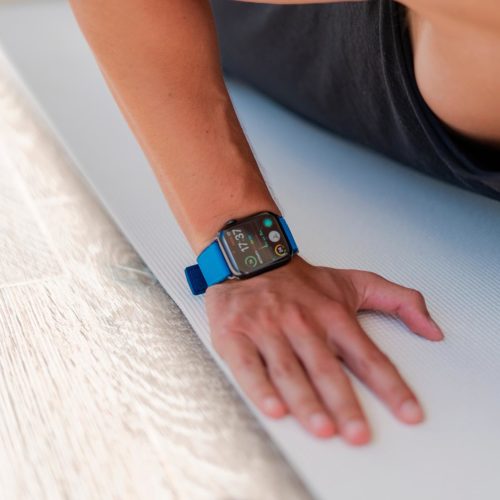 Electric-Blue-Apple-watch-rubber-band-training-workout