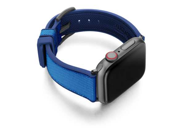 Electric_Blue_Apple_watch-caoutchouc_band_with-space-grey-case-on-left