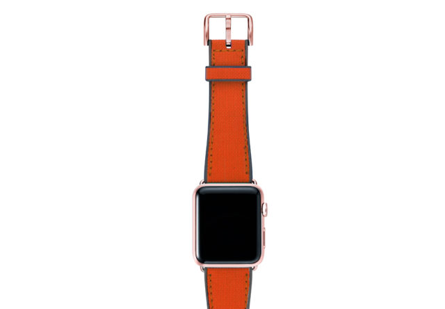 Lobster-Apple-watch-red-natural-rubber-strap-with-rose-gold-case