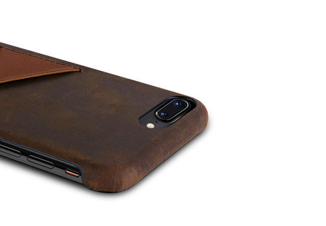 iPhone-7-8-plus-dark-brown-Leather-case-on-top
