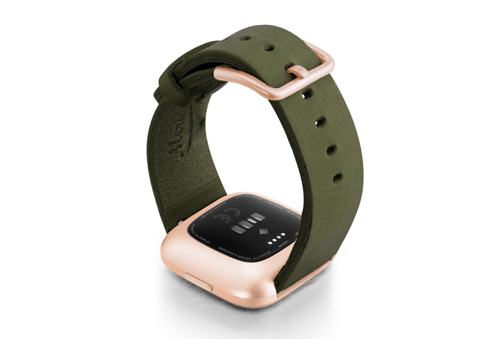 Deep-Leaf-Fitbit-Watch-green-full-grain-leather-band-with-rose-aluminium-back-case