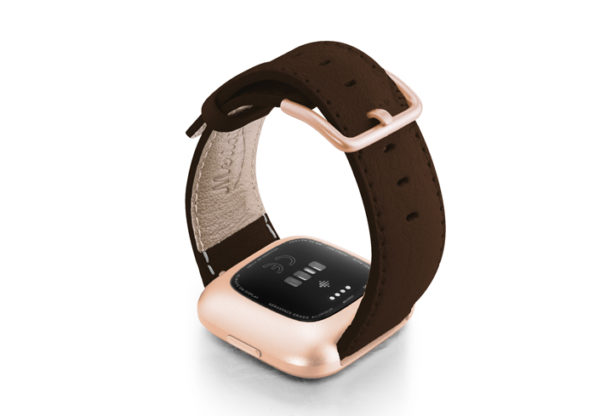 Slate-Brown-Fitbit-nappa-leather-band-with-back-rose-aluminium-case
