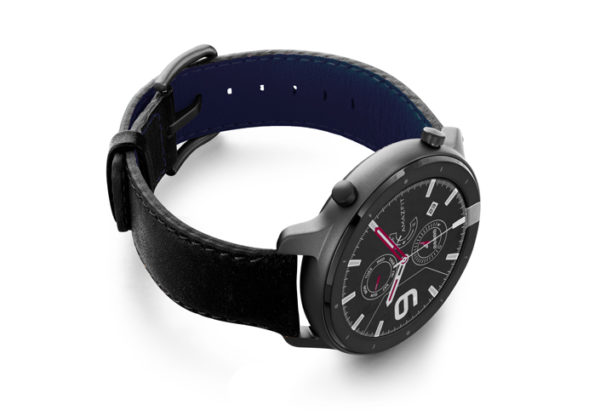 Amazfit-GTR-black-nappa-leather-band-with-display-on-right