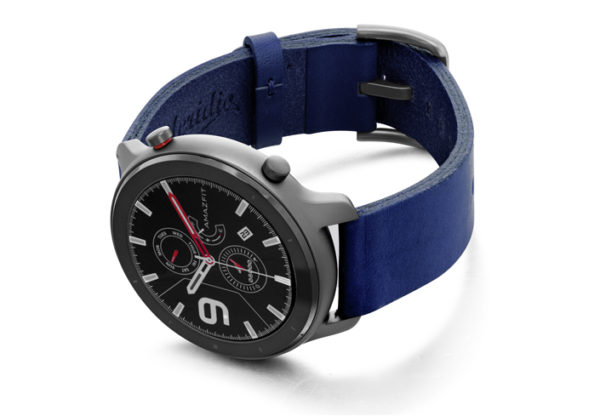 Amazfit-GTR-blue-england-clay-leather-band-with-display-on-left