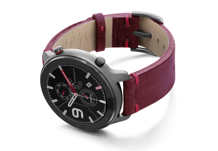 Amazfit-GTR-colonial-red-vintage-leather-band-with-display-on-left