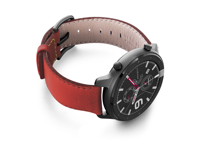 Amazfit-GTR-coral-nappa-leather-band-with-display-on-right