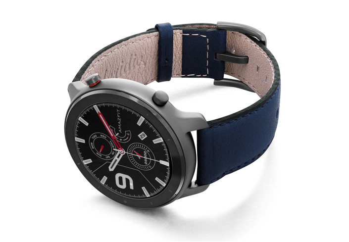 Amazfit-GTR-mediterranean-blue-nappa-leather-band-with-display-on-left