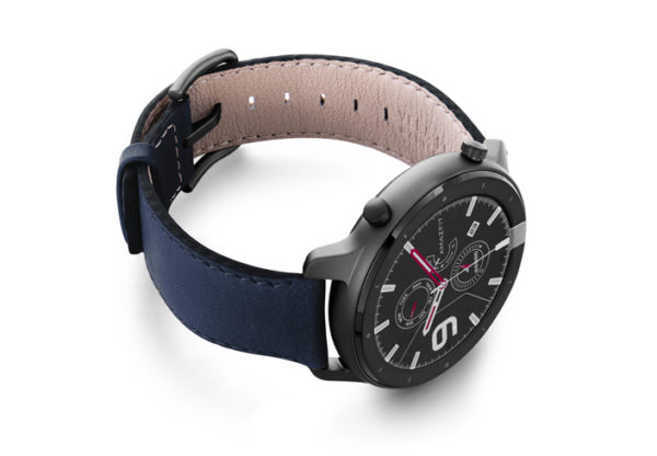 Amazfit-GTR-mediterranean-blue-nappa-leather-band-with-displey-on-right