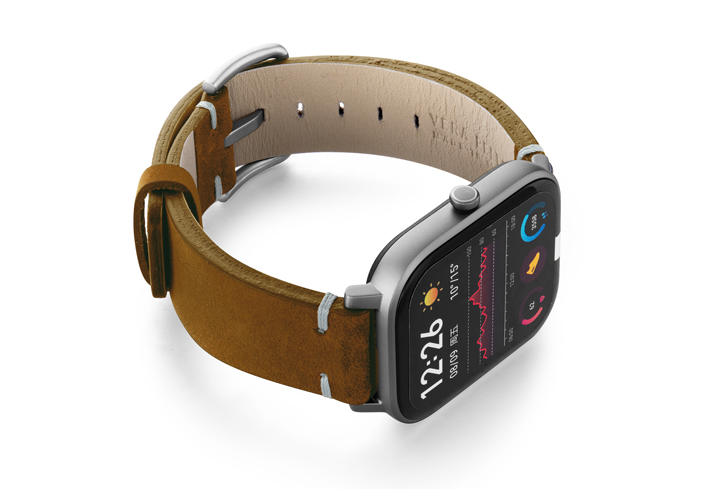 Amazfit-GTS-smoked-walnut-vintage-leather-band-with-displey-on-right