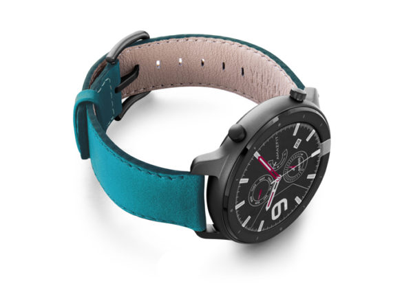 Amazfit-GTR-turquoise-nappa-leather-band-with-display-on-right