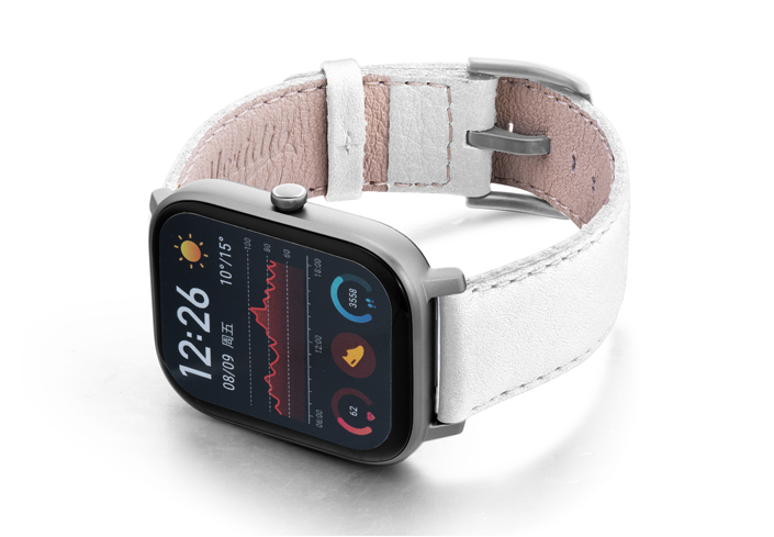 Amazfit-GTS-bianco-nappa-leather-band-with-display-on-left