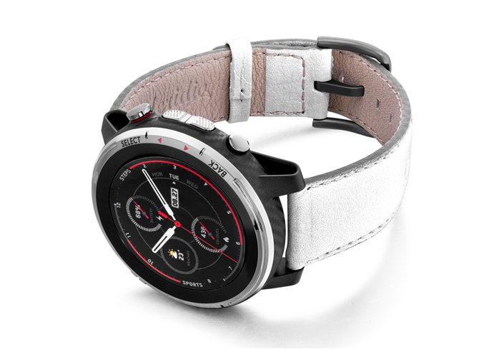 Amazfit-Stratos-bianco-nappa-leather-band-with-display-on-left