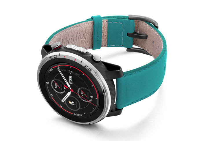 Amazfit-Stratos-turquoise-nappa-leather-band-with-display-on-left