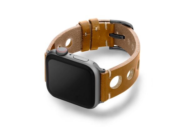 Light-Brown-AW-urban-leather-band-on-left-space-grey-display-on-left
