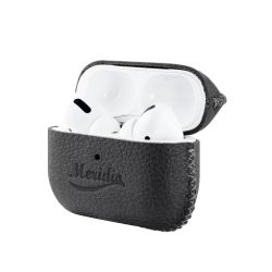 Airpods_Pro_JET_BLACK_leather_case-opening
