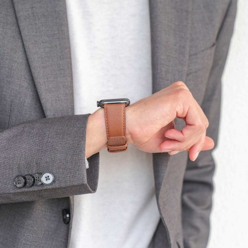 Anurka-Apple-watch-recycled-vegan-band-for-him-sport-jacket-outfit