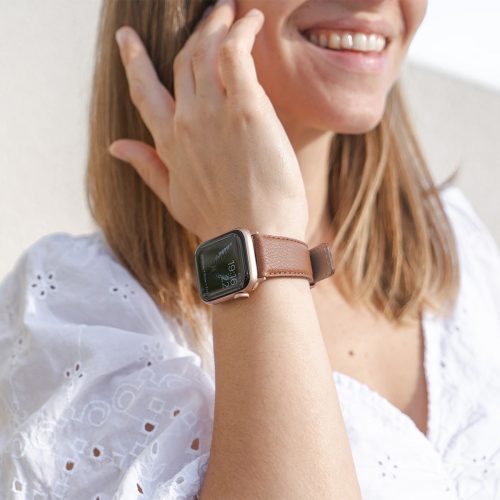 Anurka-Apple-watch-recylced-vegan-band-for-her-white-outfit