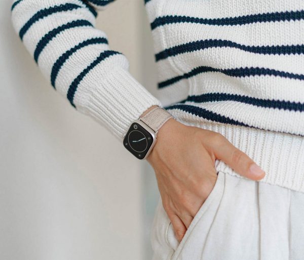 REcycled_Grey_Apple_Watch_band_lifestyle_for_her